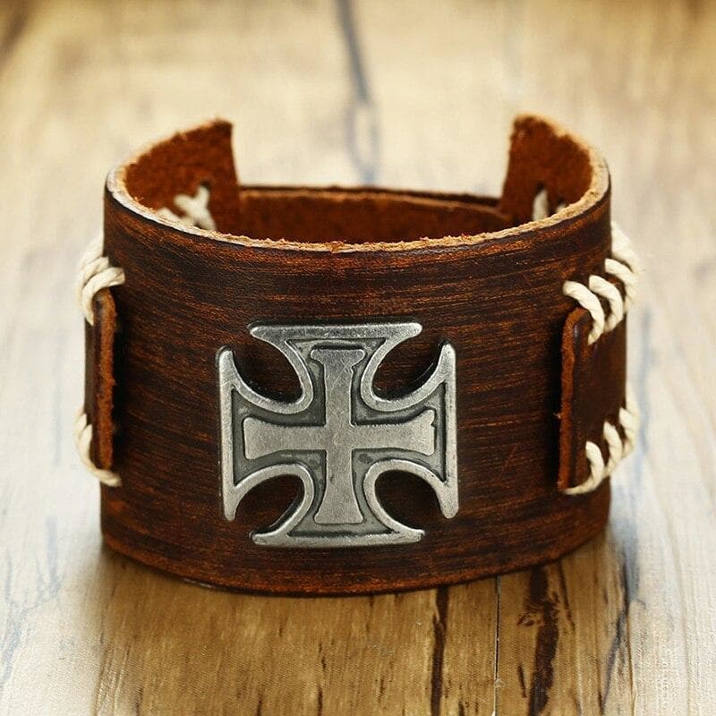 Bracelet Steampunk <br> Croix De Malte (cuir)-Passion Steampunk
