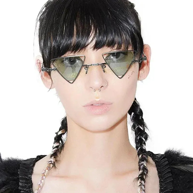 Lunettes de Soleil Triangulaire - Van Helsing-Passion Steampunk