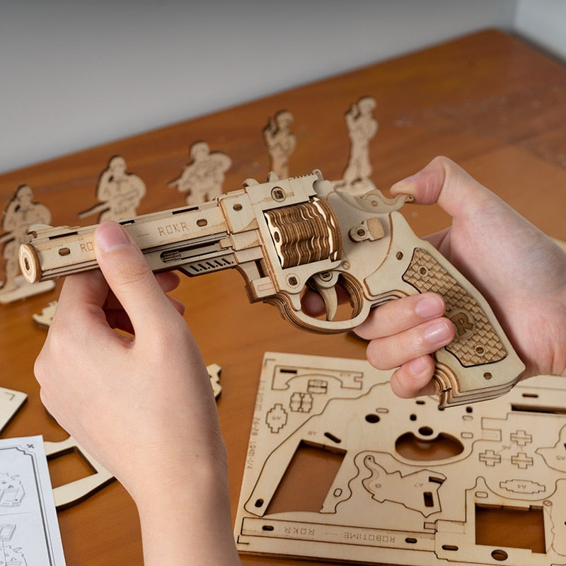 Maquette Arme en Bois - Revolver DIY-Passion Steampunk
