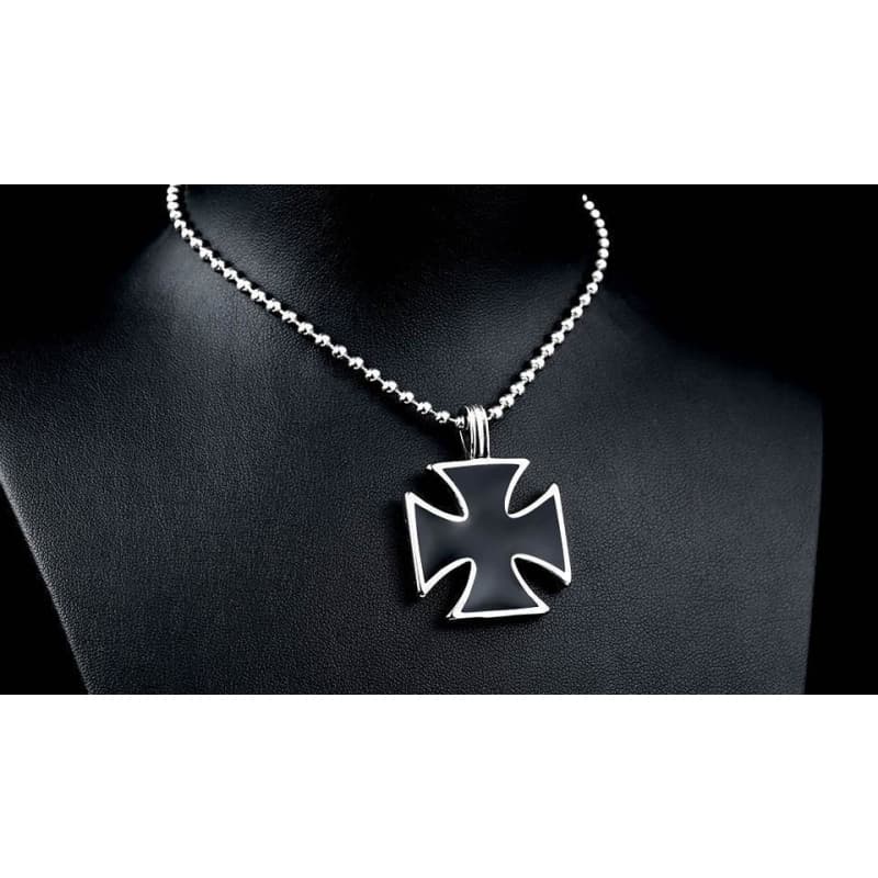 Collier – Pendentif Croix Maltique-Passion Steampunk