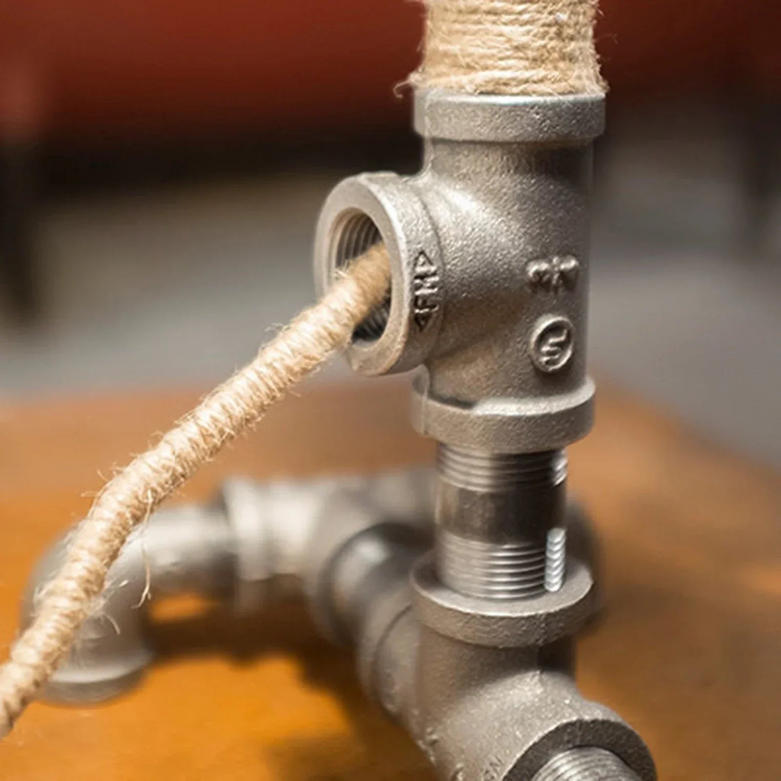 Lampe Tuyau Industriel Steampunk-Passion Steampunk